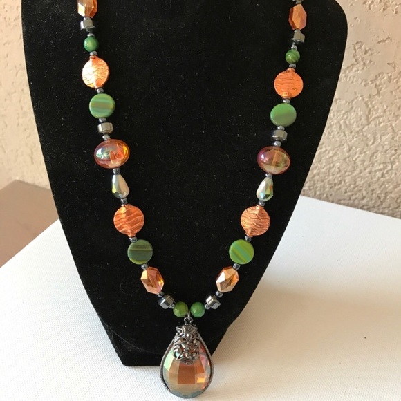 Stunning Hematite & Crystal Necklace - Picture 6 of 6